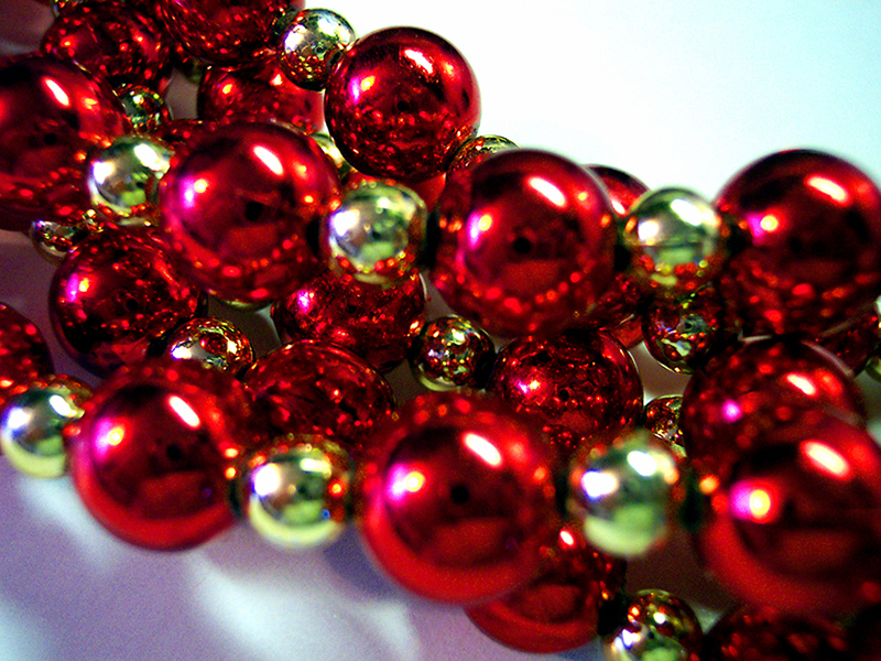 b2bcards corporate christmas eacrd ref:b2b-ecards-beads-red-gold-436.jpg, Beads, Red,Gold